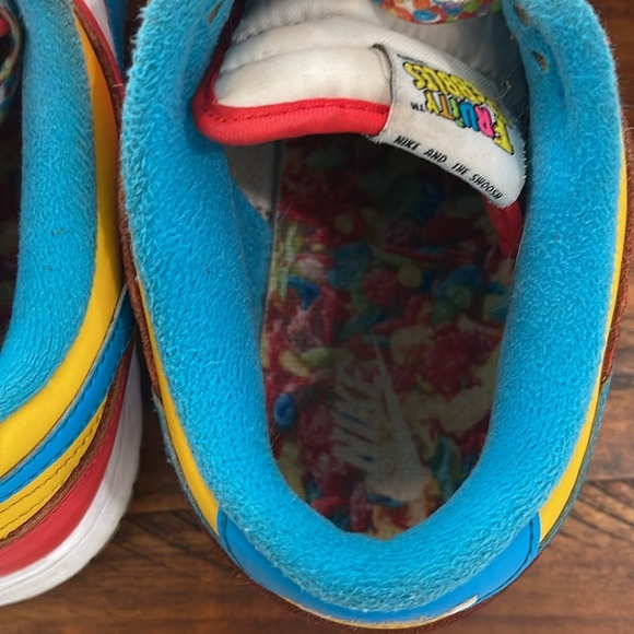 Nike Dunk Low men’s 9.5 QS LeBron James Fruity Pebbles Sneakers DH8009-600 - Picture 7 of 17